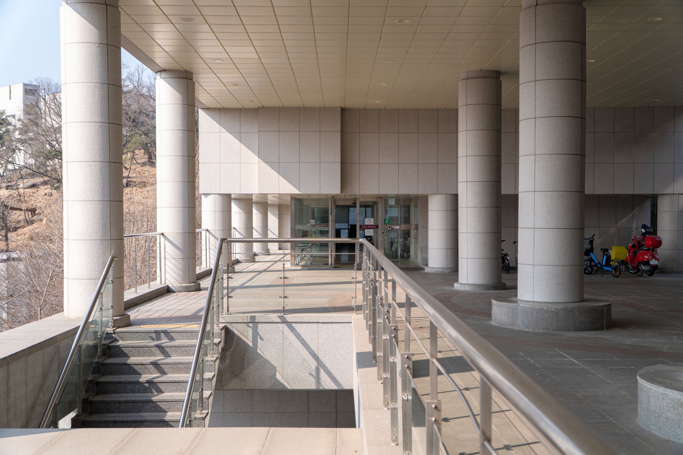 Frontier House Building