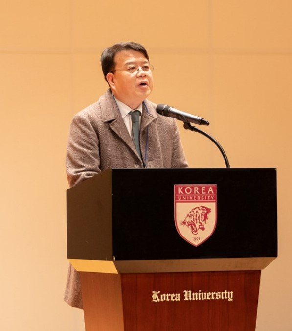 Vice President Sang Kee Song